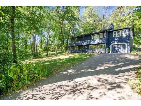 1229 Woodland Trl, Northfield, MN 55057