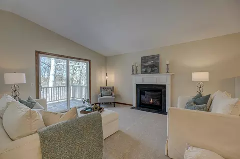 181 Galtier Pl, Shoreview, MN 55126