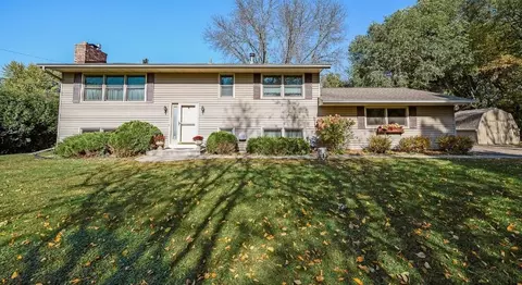 9990 N Shore Trl N, Forest Lake, MN 55025