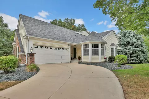 1263 Pond View Ln, White Bear Township, MN 55110