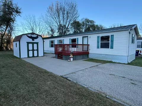 1756 S 61 Hwy #54, Lake City, MN 55041
