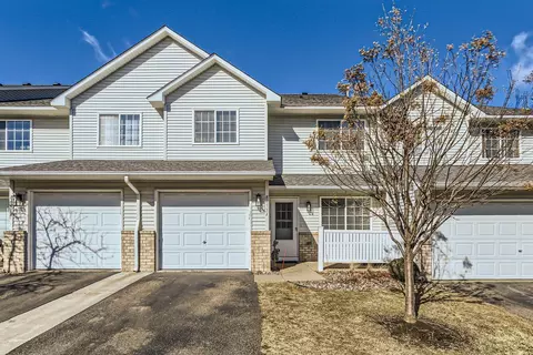 8655 Quarry Ridge Ln #I, Woodbury, MN 55125