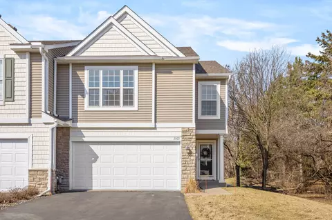 2160 Woodcrest Dr, Woodbury, MN 55129