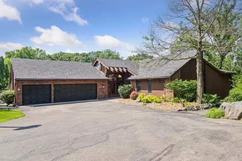 6517 Crackleberry Trl, Woodbury, MN 55129