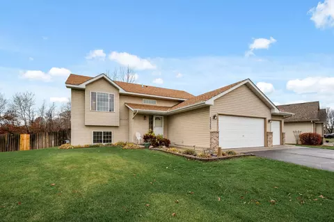 23360 Arrowhead St NW, Saint Francis, MN 55070