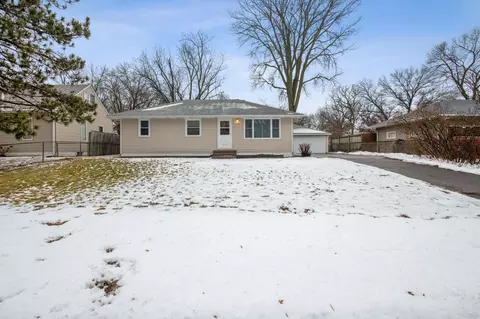 1628 Hillview Rd, Shoreview, MN 55126