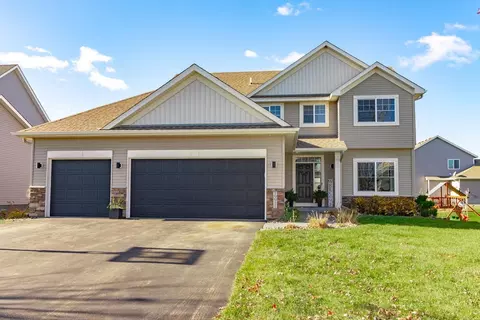 19911 Dellwood Ave, Farmington, MN 55024