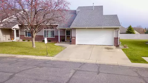 2007 Prairie Ln SW, Willmar, MN 56201