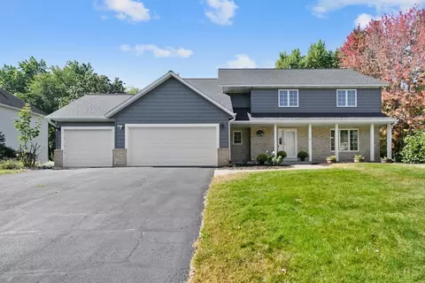 13701 Danube Ln, Rosemount, MN 55068
