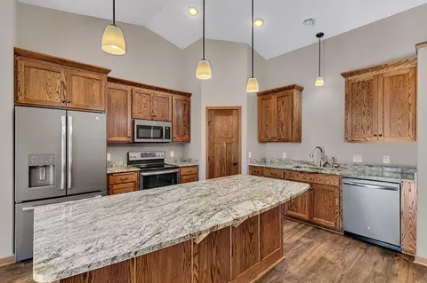 1612 Hurst Castle Rd, Saint Cloud, MN 56303 photo 7