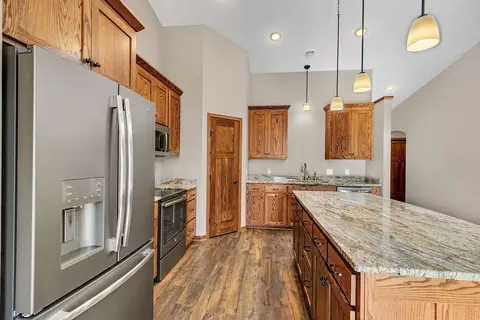 1612 Hurst Castle Rd, Saint Cloud, MN 56303 photo 8