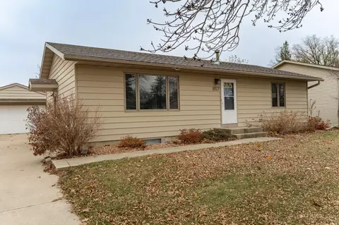 917 17th St SE, Rochester, MN 55904