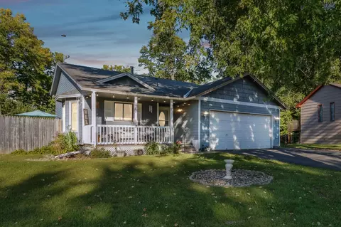 13059 Glenhurst Ave, Savage, MN 55378