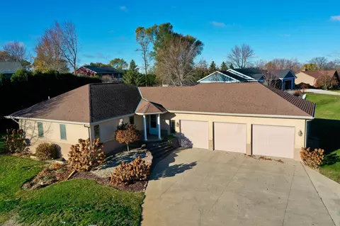 16118 Golfview Rd NE, New London, MN 56273