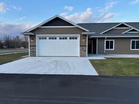 674 Voyager Dr, Alexandria, MN 56308