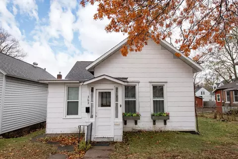 363 E Sanborn St, Winona, MN 55987