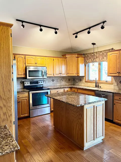 1313 Glasgow Rd, Saint Cloud, MN 56303 photo 4