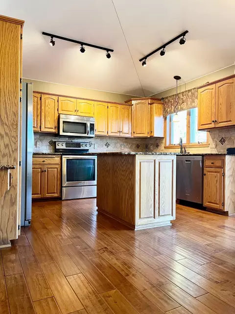 1313 Glasgow Rd, Saint Cloud, MN 56303 photo 5