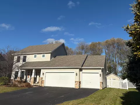 2713 Galway Ct, Hudson, WI 54016
