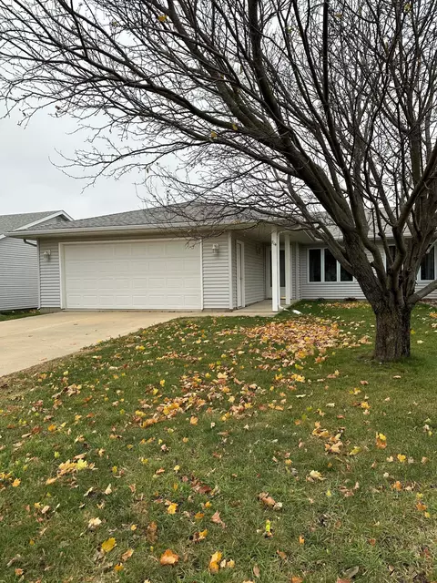 714 Memorial Dr, Spring Valley, MN 55975
