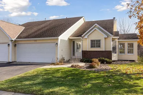12998 Eastview Ct, Apple Valley, MN 55124