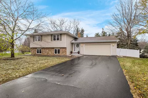 8416 Virginia Cir, Bloomington, MN 55438