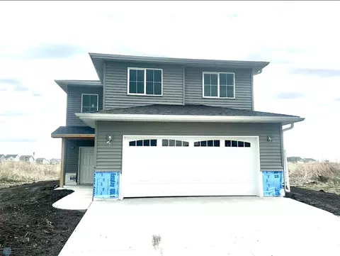 6273 86 Ave S, Horace, ND 58047