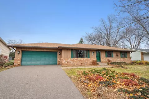 2343 Beam Ave, Maplewood, MN 55109