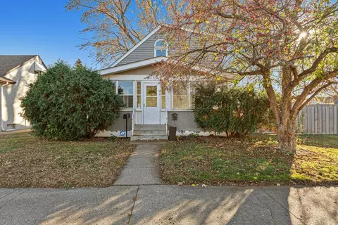 253 Richmond St W, South Saint Paul, MN 55075