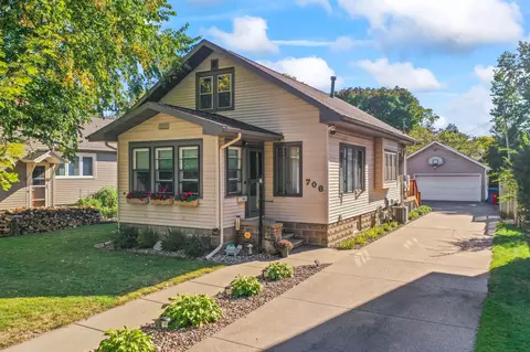 706 Johnson St, Winona, MN 55987