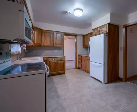 616 4th Ave NW, Faribault, MN 55021 photo 17
