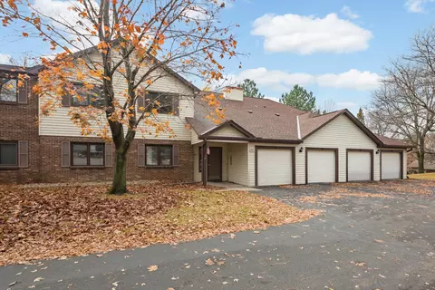 1923 Fox Ridge Dr #D, West Saint Paul, MN 55118