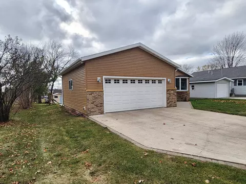 415 1st Ave SE, Plainview, MN 55964 photo 9