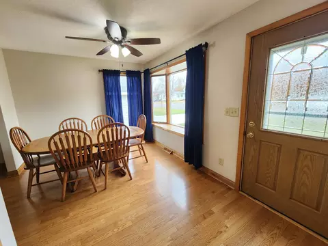415 1st Ave SE, Plainview, MN 55964 photo 11