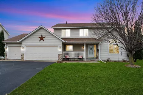 1113 Briarwood Blvd, Roberts, WI 54023