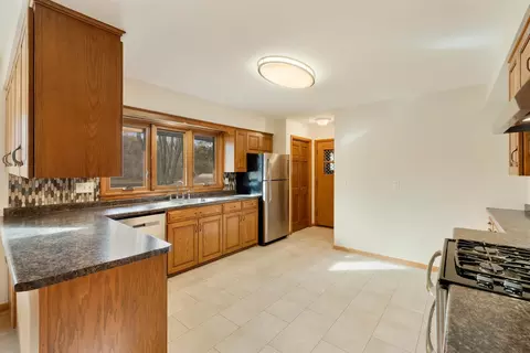 5890 16th Ave SE, Saint Cloud, MN 56304 photo 9