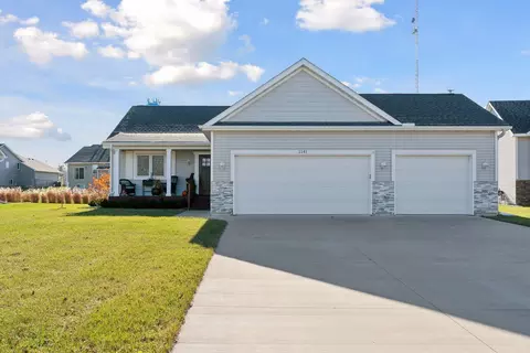 1141 Bluff St, Dundas, MN 55019