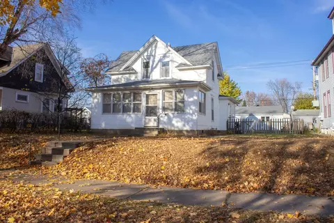 1247 Thomas Ave, Saint Paul, MN 55104