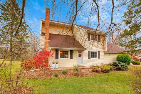 1175 Benton Way, Arden Hills, MN 55112