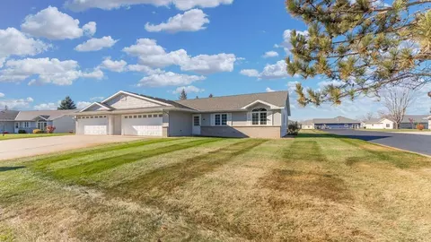 732 Amanda Ln, Alexandria, MN 56308