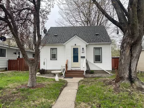 121 30th Ave N, Saint Cloud, MN 56303
