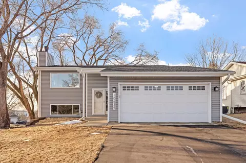 10634 Daisy Cir, Bloomington, MN 55438