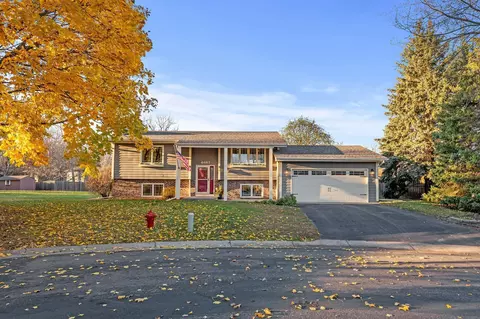 6467 Monticello Ln N, Maple Grove, MN 55369