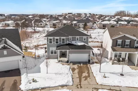 5450 Annapolis Ln N, Plymouth, MN 55446