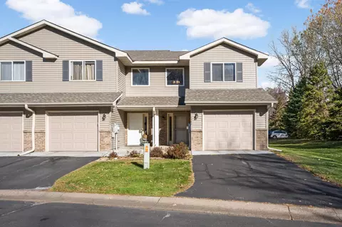 6388 13th St N, Oakdale, MN 55128