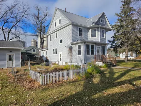 801 Smith Ave, Ruthton, MN 56170