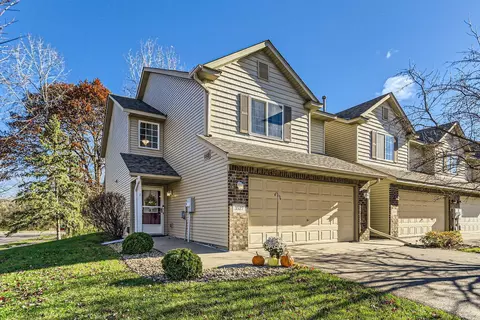 3527 Grafton Ave N, Oakdale, MN 55128