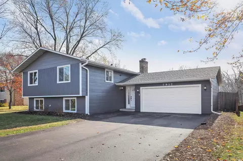 7917 81st Ave N, Brooklyn Park, MN 55445