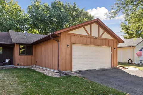 110 1st St NE, Saint Michael, MN 55376