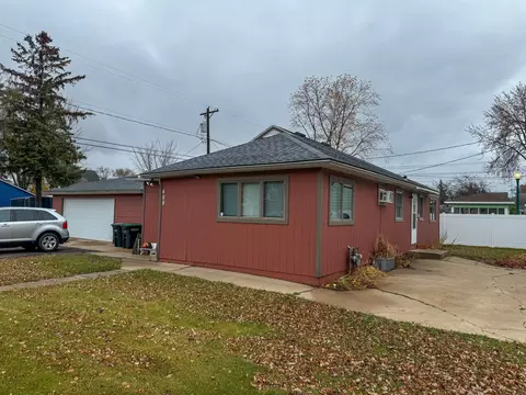 409 1st Ave SE, Little Falls, MN 56345